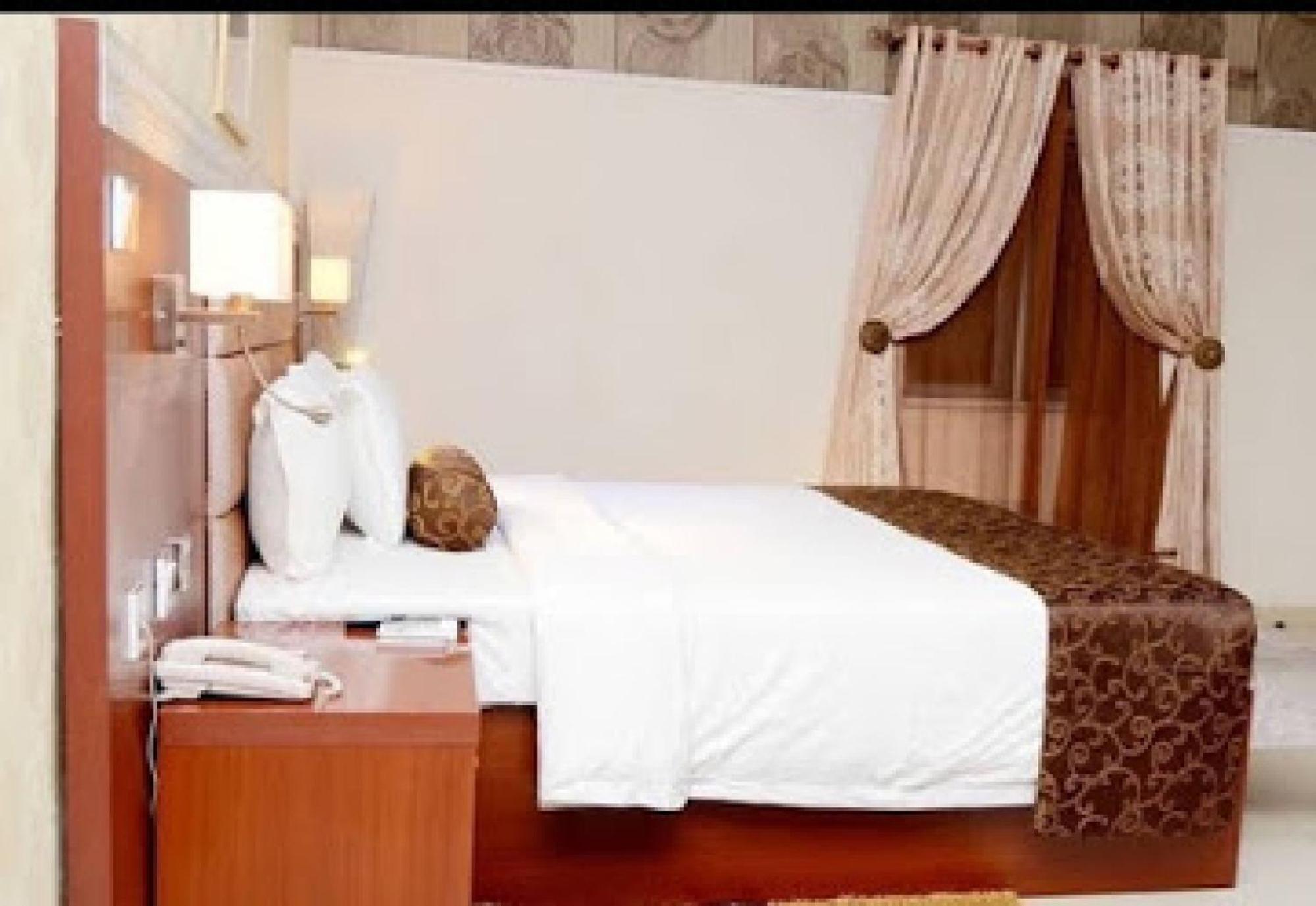 Room In Lodge - Nippon Grand Hotels Jabi Extérieur photo